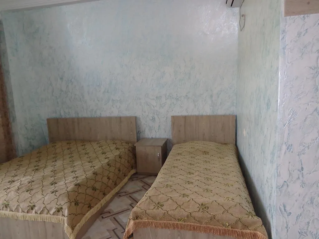 ホームステイ Guest House Vitali ゴニオ